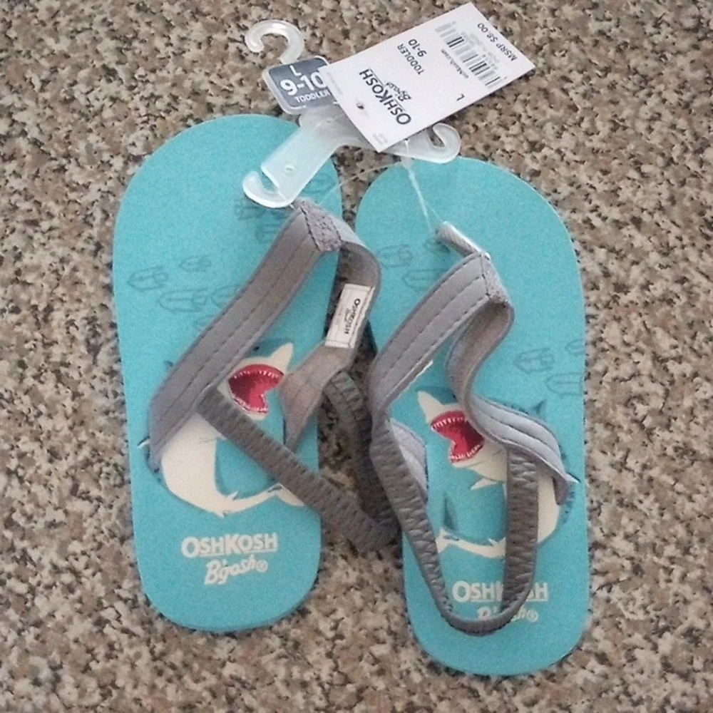 Oshkosh B'gosh‎ toddler size 9/10 flip flops new with tags